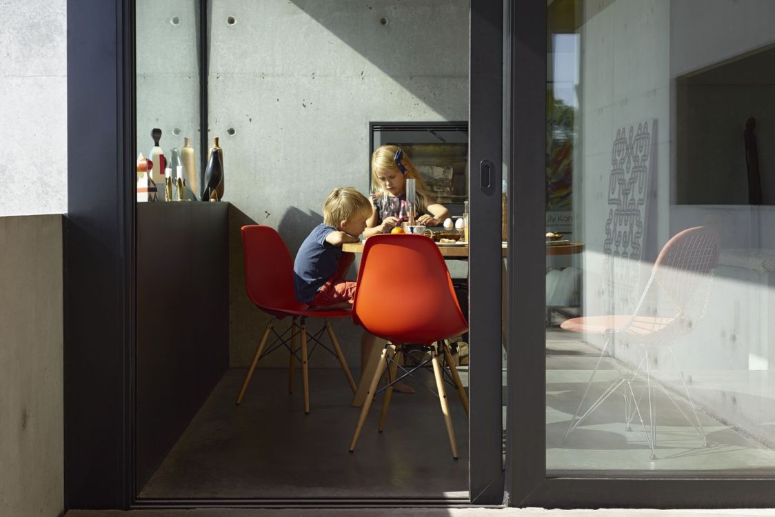 Eames DSW & DAW